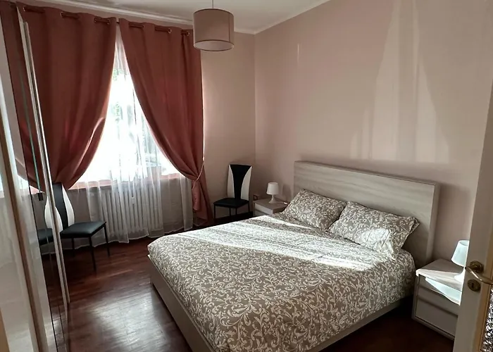 Casa Gianduia Davanti Al Grattacielo * טורינו