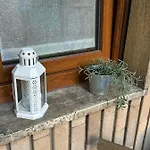 Casa Gianduia Davanti Al Grattacielo דירה