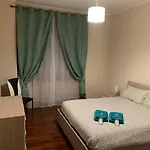 Casa Gianduia Davanti Al Grattacielo דירה