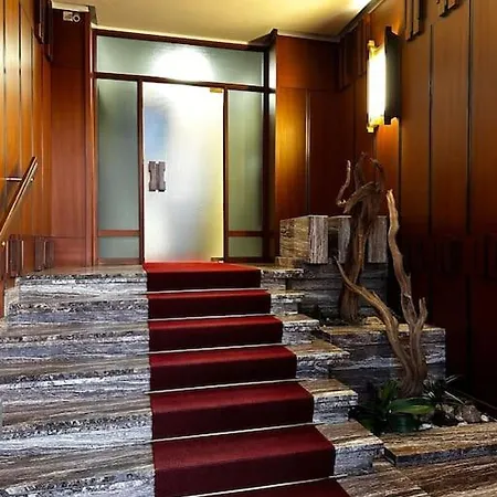 Apartamento Casa Gianduia Davanti Al Grattacielo Turim
