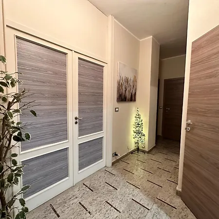 דירה Casa Gianduia Davanti Al Grattacielo